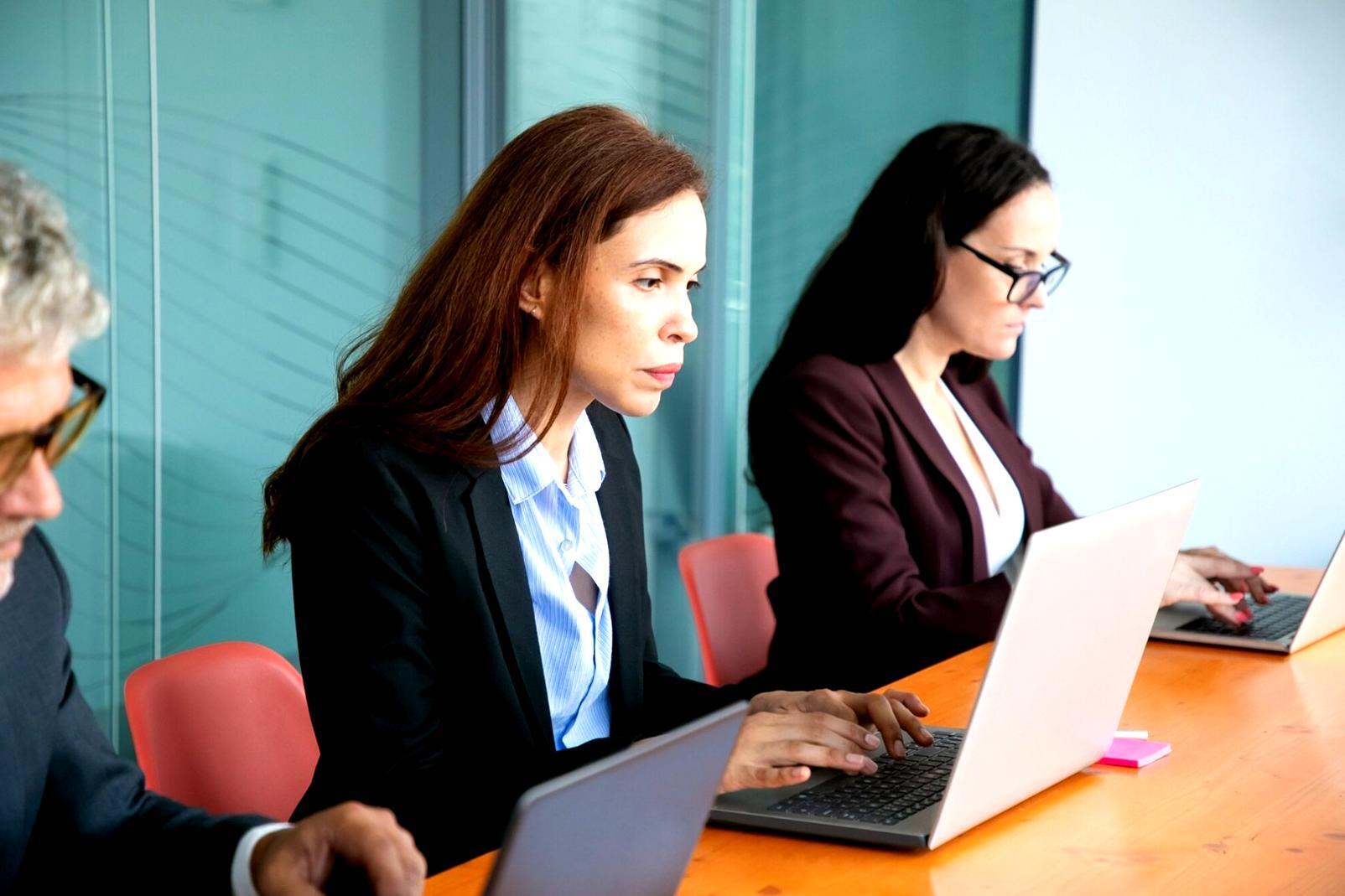 Espace de consultation accueillant pour rencontre financière